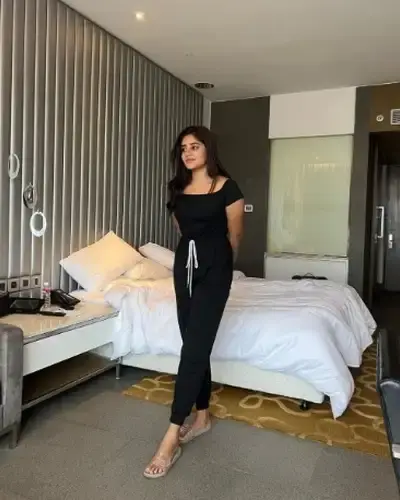 Call Girls Belthara Road Cash On Delivery